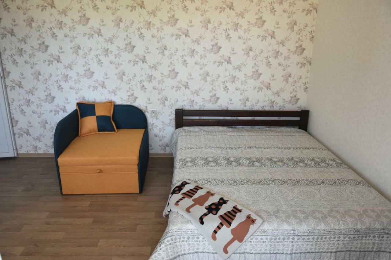Hotel Три Кошки Tschornomorske Exterior foto